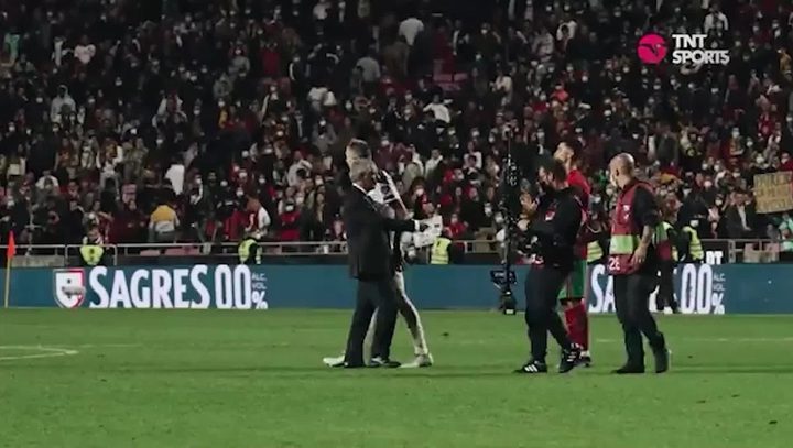El rebote de Cristiano con Fernando Santos se hace viral