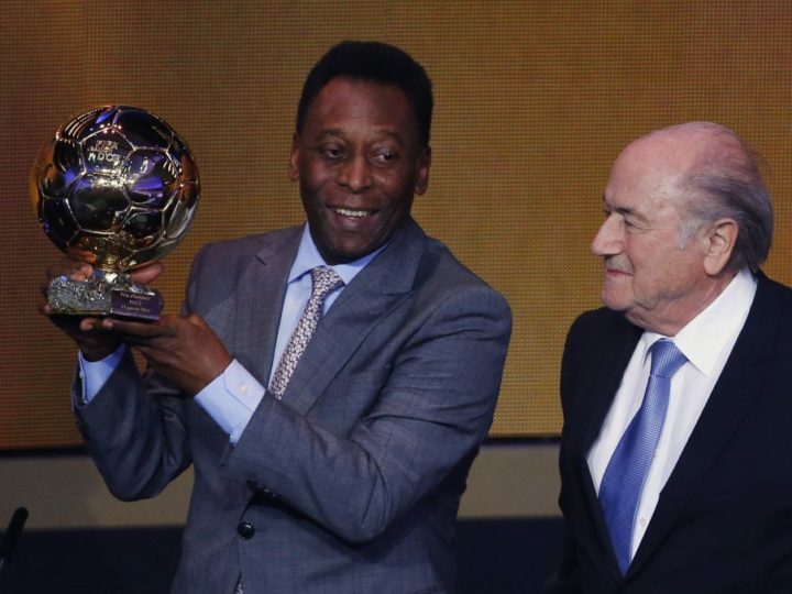De cuando ‘O Rei’ ganó el primer Balón de Oro honorífico de la FIFA