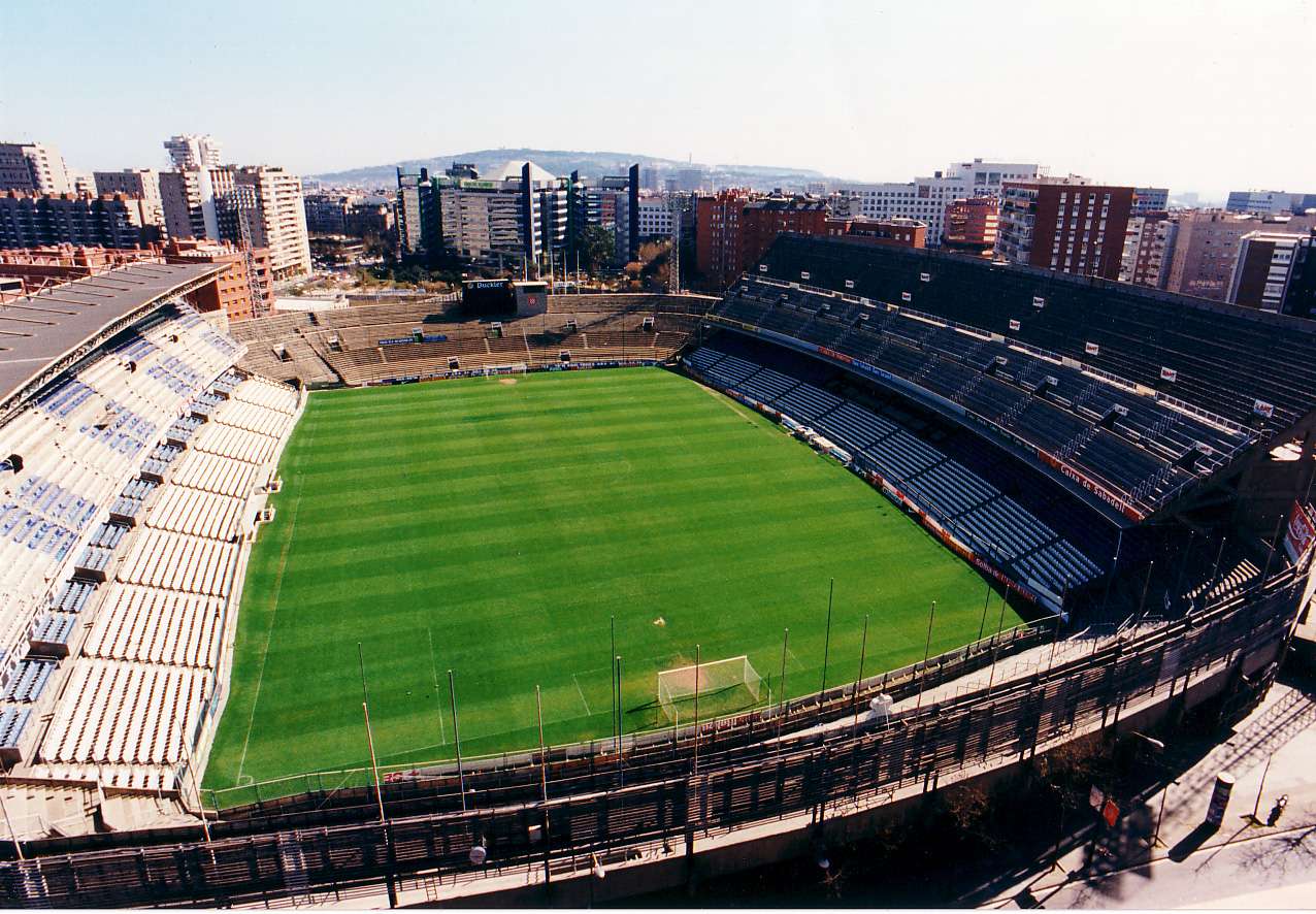 Sarría: Uno de los estadios más míticos del fútbol español