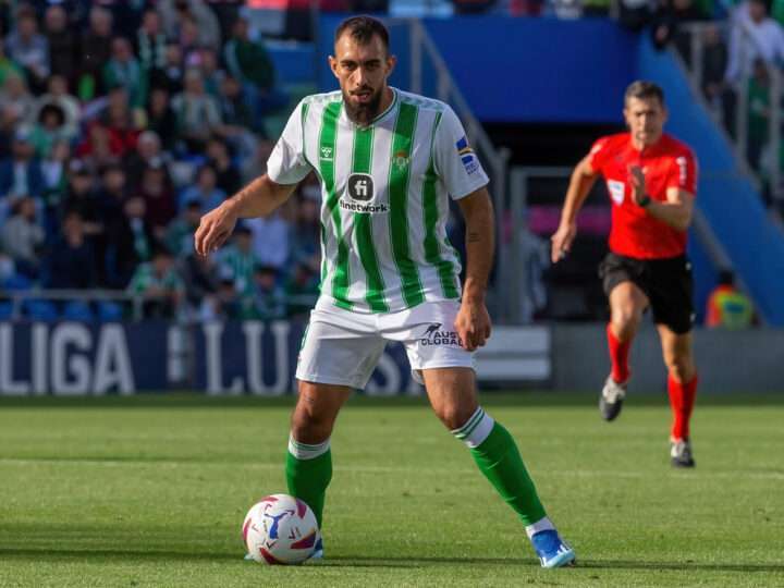 Betis and Borja Iglesias condemned to understand each other