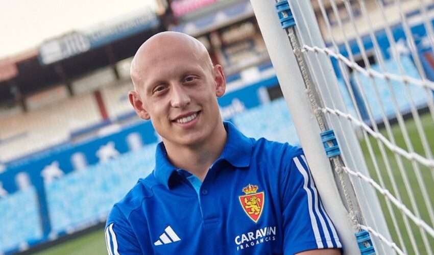 Real Zaragoza-overførsler: Víctor Mollejo eller Lazo