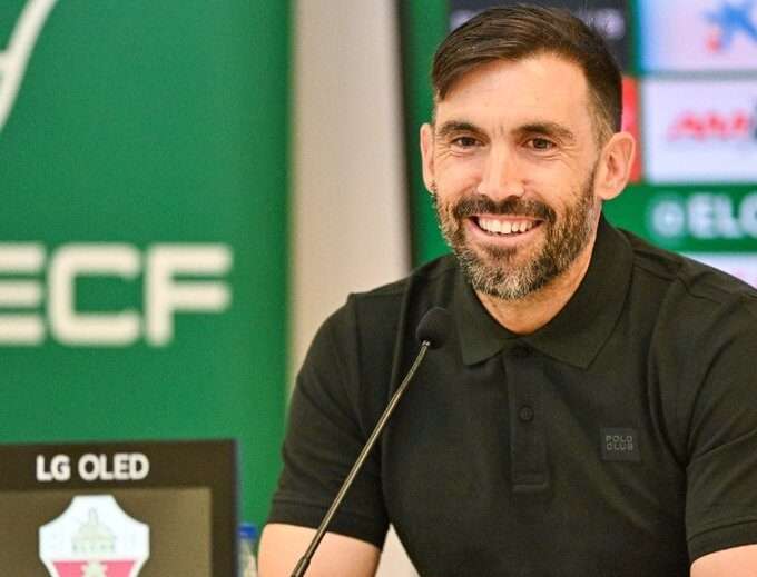 Elche CF: Un nuevo comienzo en LaLiga Hypermotion con muchas incógnitas