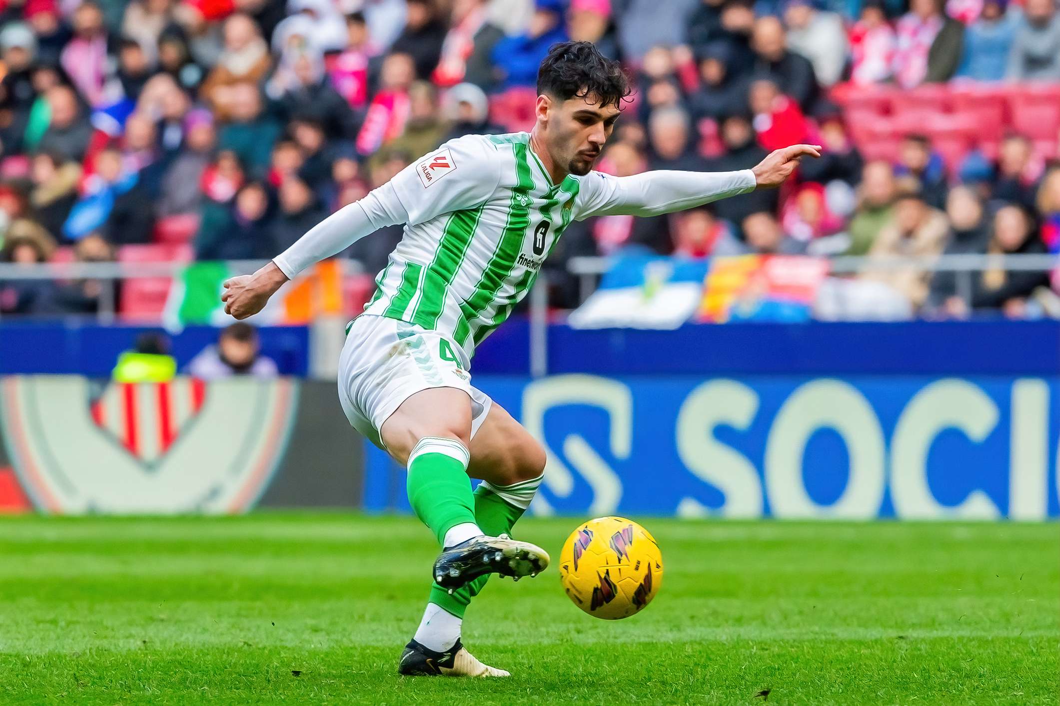 Johnny Cardoso, objetivo prioritario del Atlético de Madrid para reforzar el mediocampo